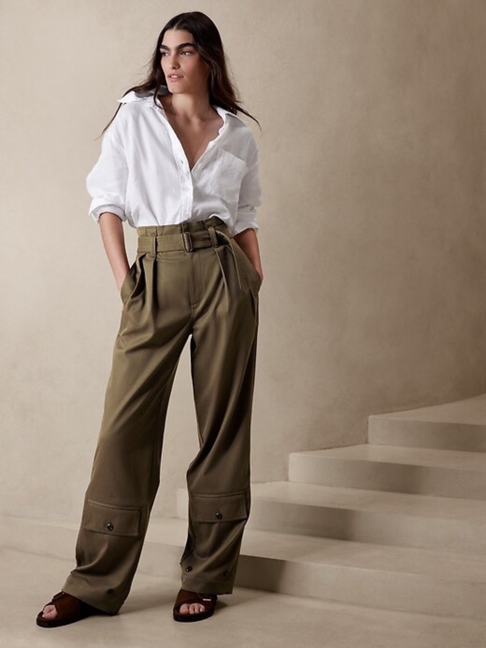 BANANA REPUBLIC WOOL COTTON BLEND PAOLA UTILITY PANT
SIZE 6